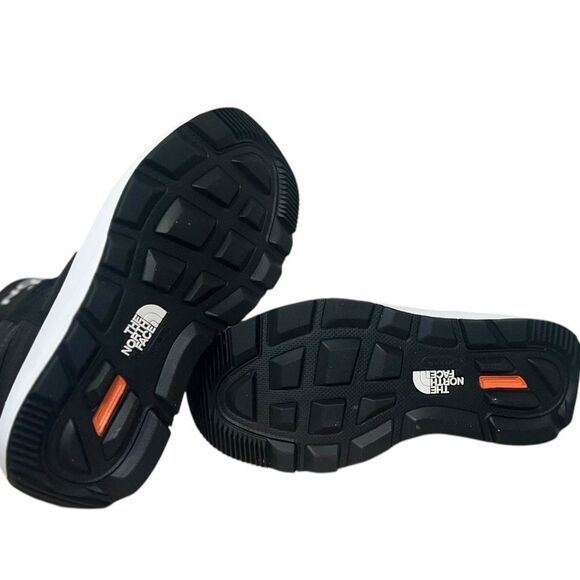 The North Face Women’s Ozone Park Winter Pull-On Boots (7) - Picture 8 of 12